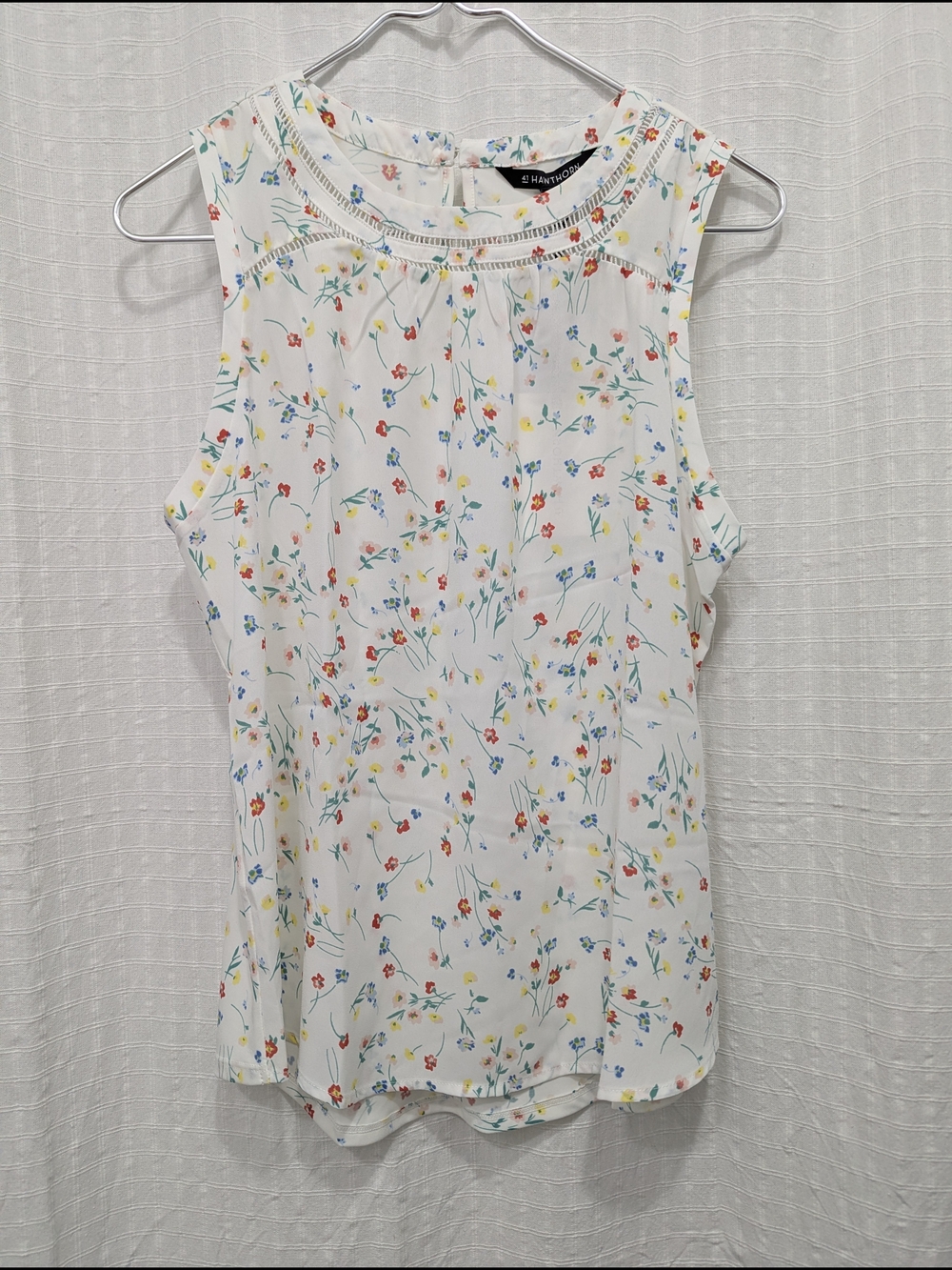 41 Hawthorn Floral Blouse Top Sleeveless White Ditsy Print Pleated M NWT